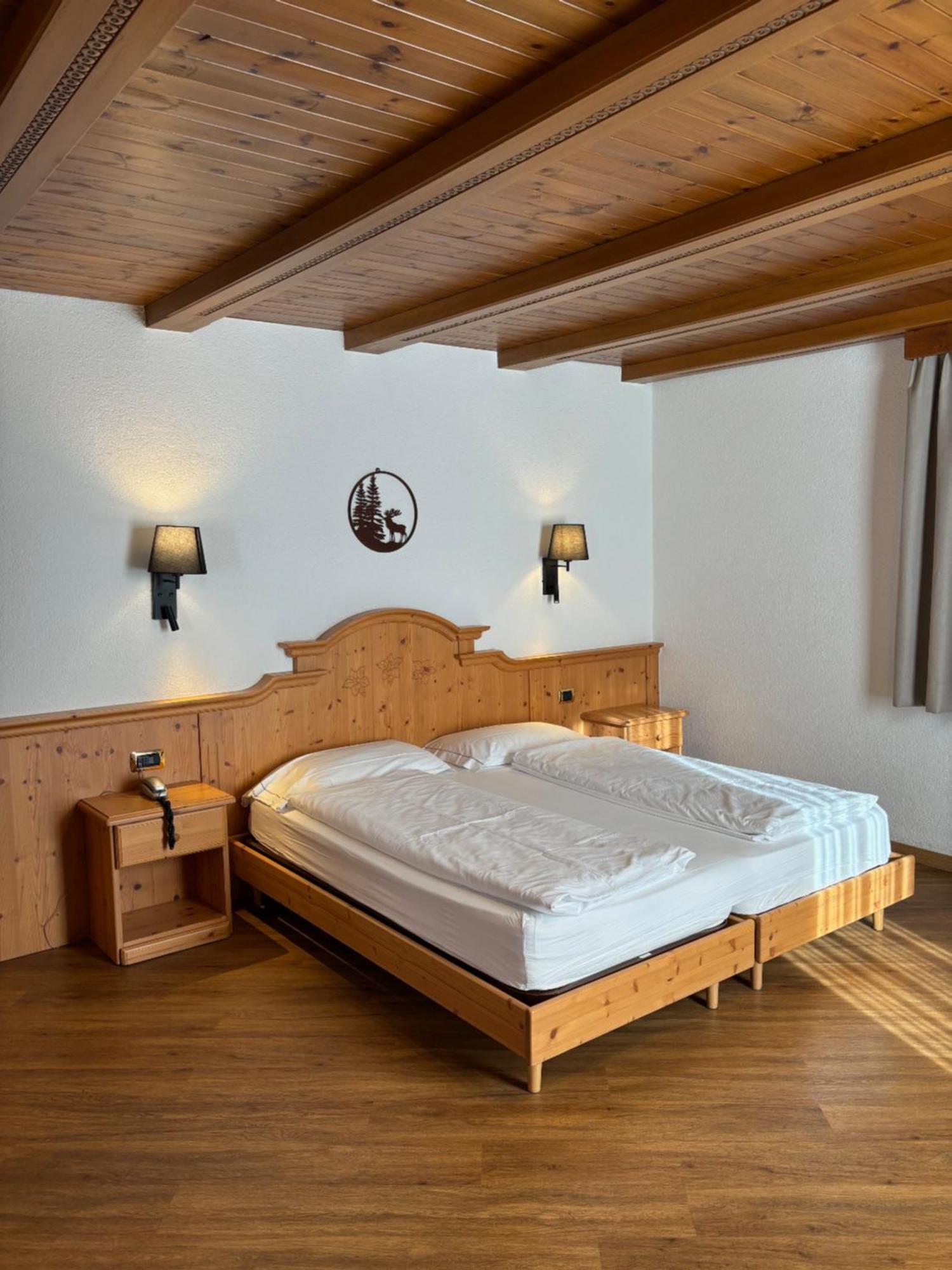 Hotel San Martino Сан-Мартино-ди-Кастроцца Экстерьер фото